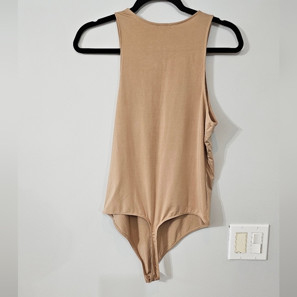 Express Body Contour Nude Bodysuit Size L - Picture 5 of 6